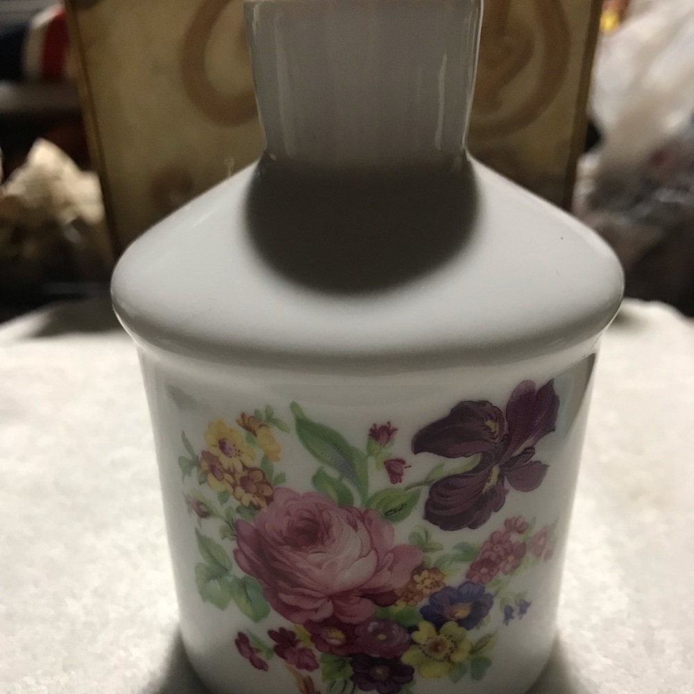 Bavaria roses bottle